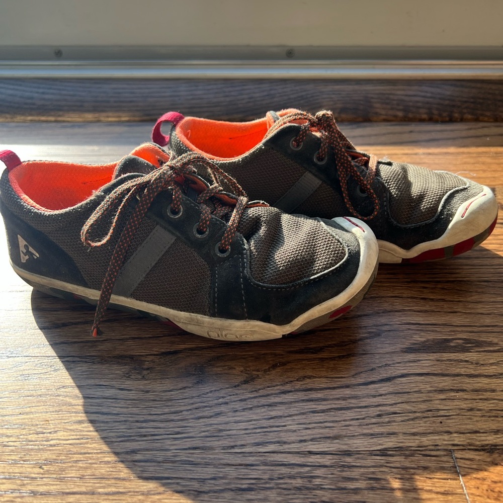 PLAE Dragon Scales sneaker